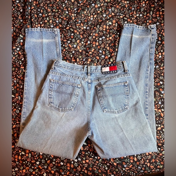 Vintage Tommy Hilfiger Big Logo Straight Jeans - Picture 3 of 9
